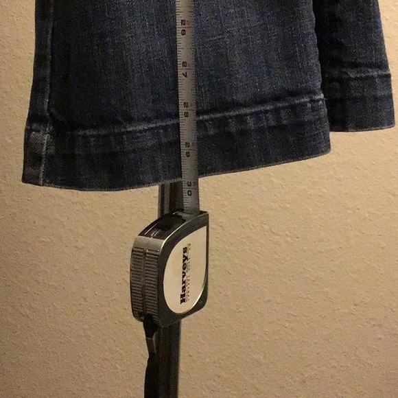 Gently Used Express DPD capris - Picture 7 of 7